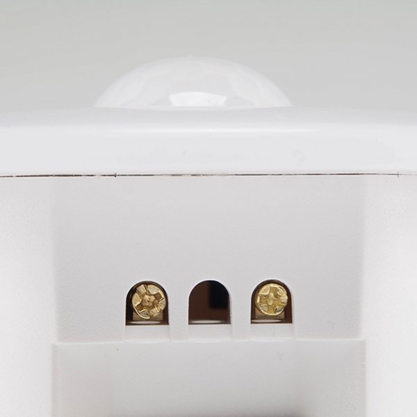 Luminária LED com sensor de presença e fotocélula - Imagem 4