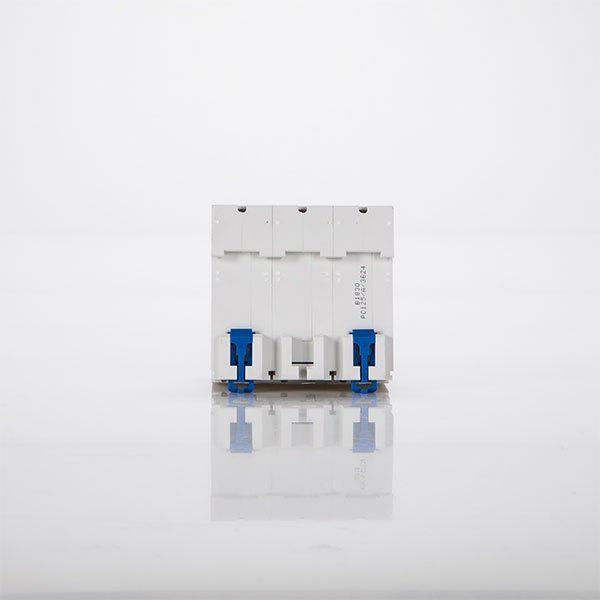 Disjuntor 10KA - Curva C - tripolar - Imagem 4