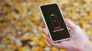 Uso seguro das tomadas e carregadores USB