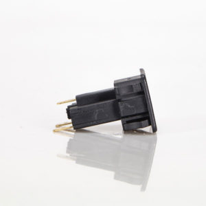 Tomada para aparelhos com terminais de engate.