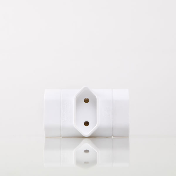 adp1-21 adaptador benjamim 2p 10a branco 2