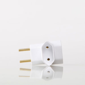 adp1-21 adaptador benjamim 2p 10a branco 1