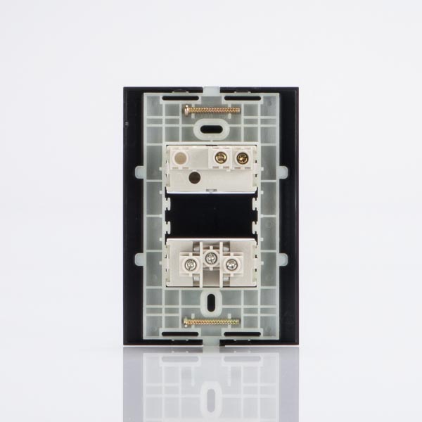 Linha Sleek - Conjuntos 4×2” – 1 interruptor simples 10A 250V~ + 1 tomada 2P+T 10A 250V~- Branco/Ebony - Imagem 3