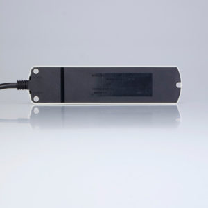 TOMADA MULTIPLA 2P+T COM CABO 3 METROS VISTA fundo